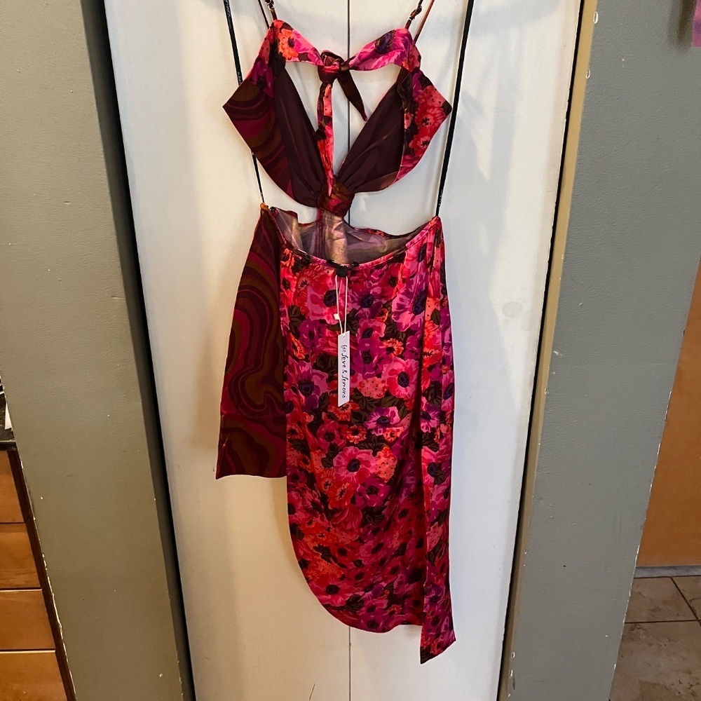 *NWT For Love & Lemons Rita Midi Dress Funky Floral Asymmetrical Size S Cut Out - Picture 2 of 7